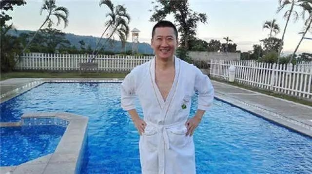 周杰在娛樂圈混不下去了？人家可是低調的億萬富豪！