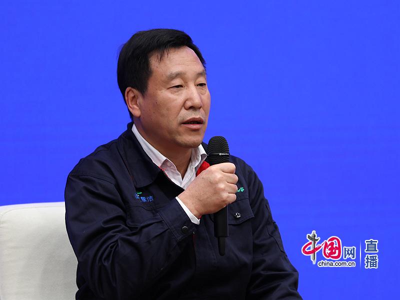 新聞辦就“改革開放與中國高技能人才隊(duì)伍建設(shè)”舉行中外記者見面會