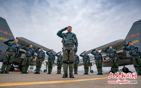 虎威蒼穹！新時(shí)代中國空軍“王牌旅長”郝井文宣傳片震撼發(fā)布