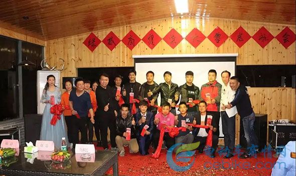 回顧2018，綠駒一步一個(gè)腳印！展望2019，綠駒行在路上！斗志昂揚(yáng)！